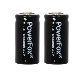 Twee PowerFox 16340 oplaadbare accu's voor compacte laserpennen