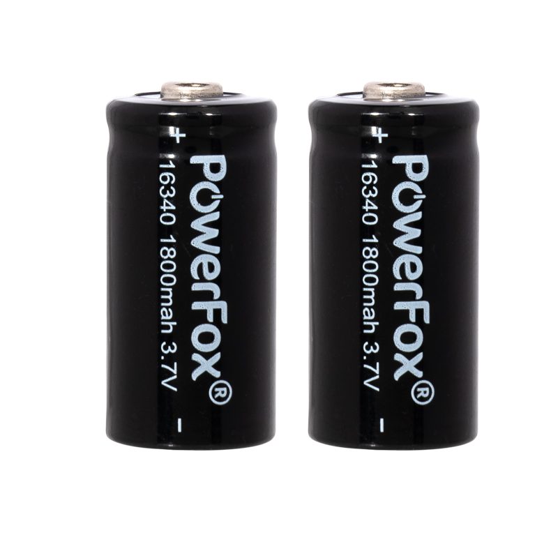 Twee PowerFox 16340 oplaadbare accu's voor compacte laserpennen